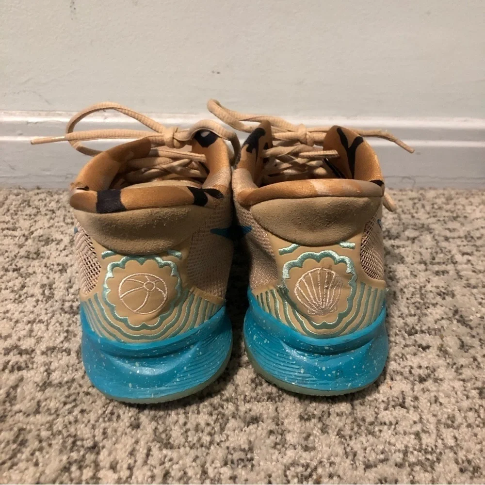 Nike Kyrie 7 Ripple Grade School Blue & Brown Camo Sneakers Size 6 Youth